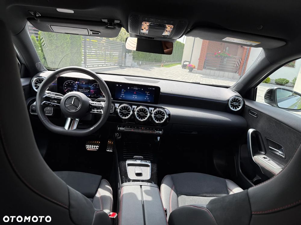 Mercedes-Benz Klasa A 200 7G-DCT AMG Line - 35
