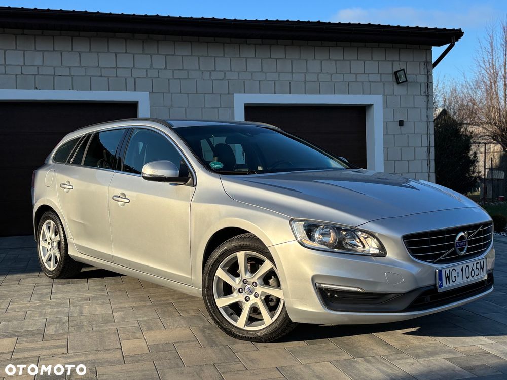 Volvo V60 D4 Geartronic Momentum - 4