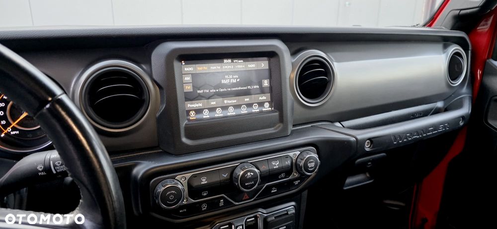 Jeep Wrangler Unlimited GME 2.0 Turbo Sport - 19