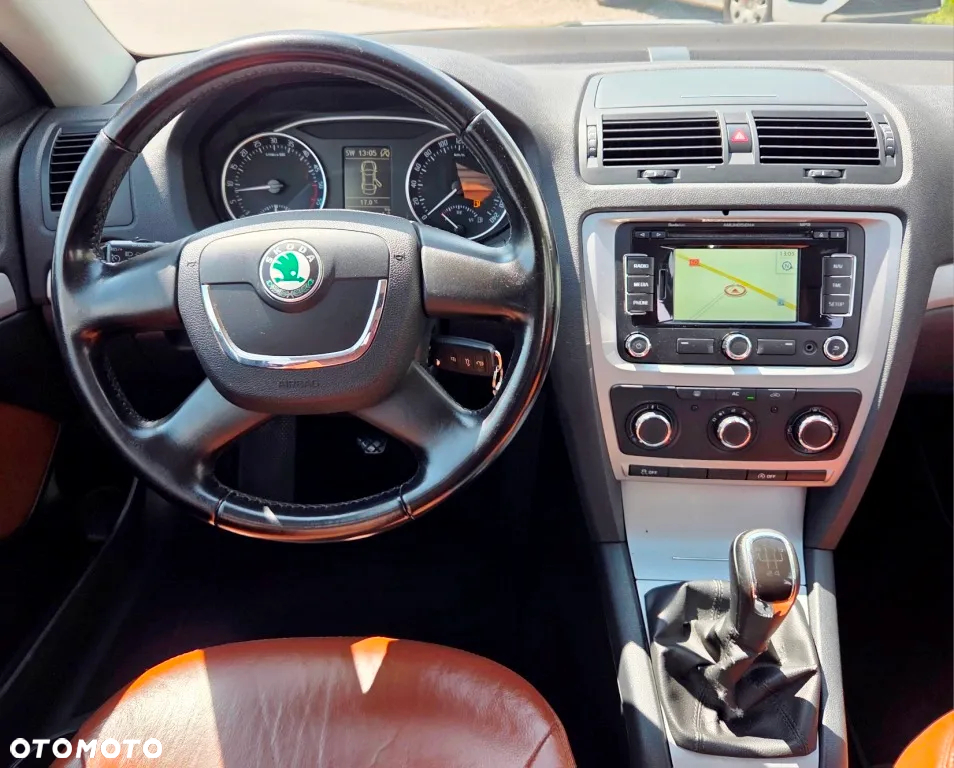 Skoda Octavia 1.6 TDI DPF Elegance Green tec - 32