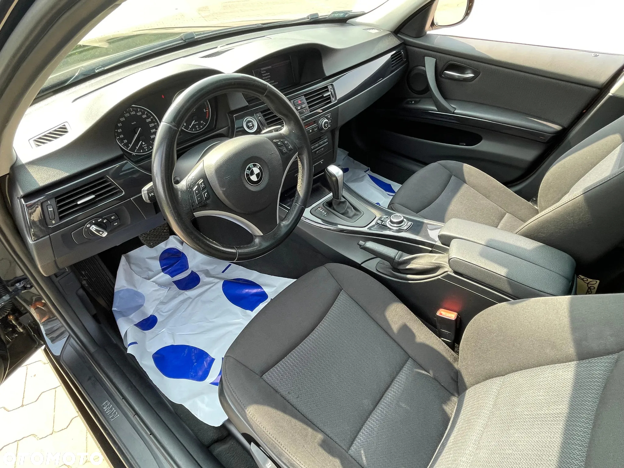 BMW Seria 3 318d - 9