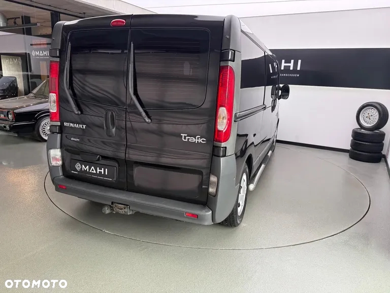 Renault Trafic 2.5 dCi FAP 115 L2H1 Komfort - 11