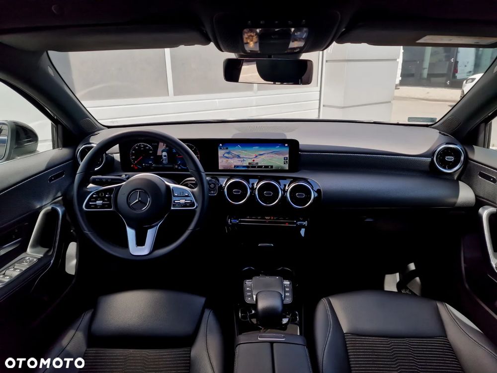 Mercedes-Benz Klasa A 200 d Progressive 8G-DCT - 6