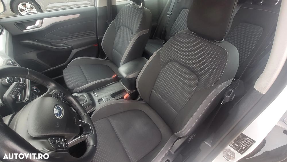 Ford Focus - 10