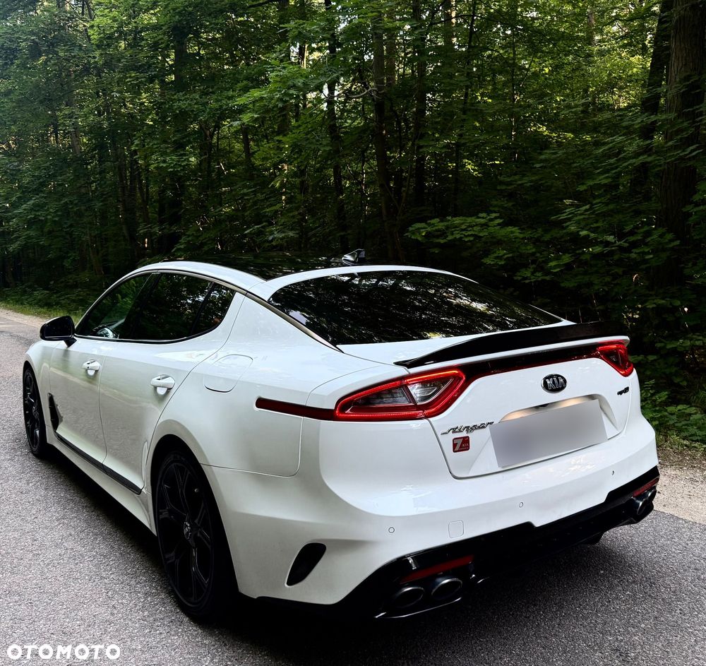 Kia Stinger - 6