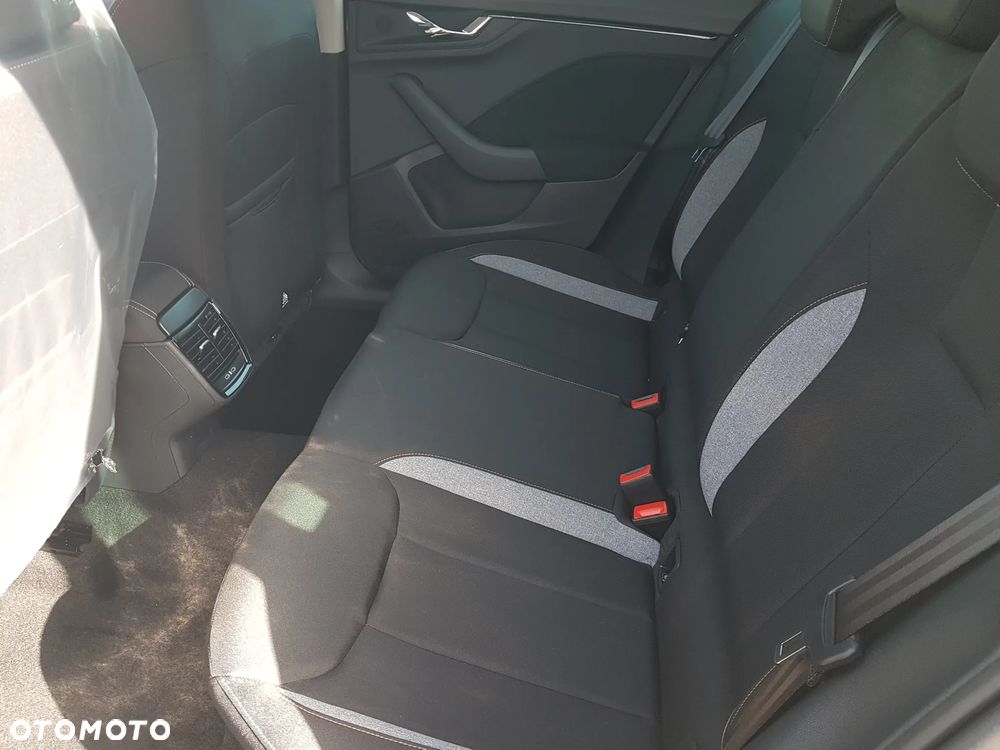Skoda Kamiq 1.5 TSI Drive DSG - 13