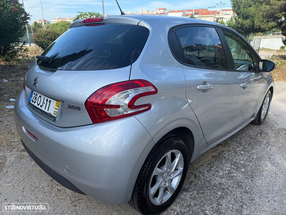 Peugeot 208 1.4 HDi Allure - 3