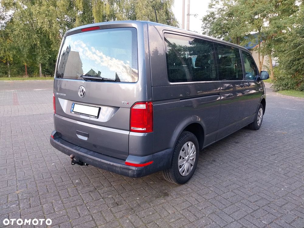 Volkswagen Transporter - 1