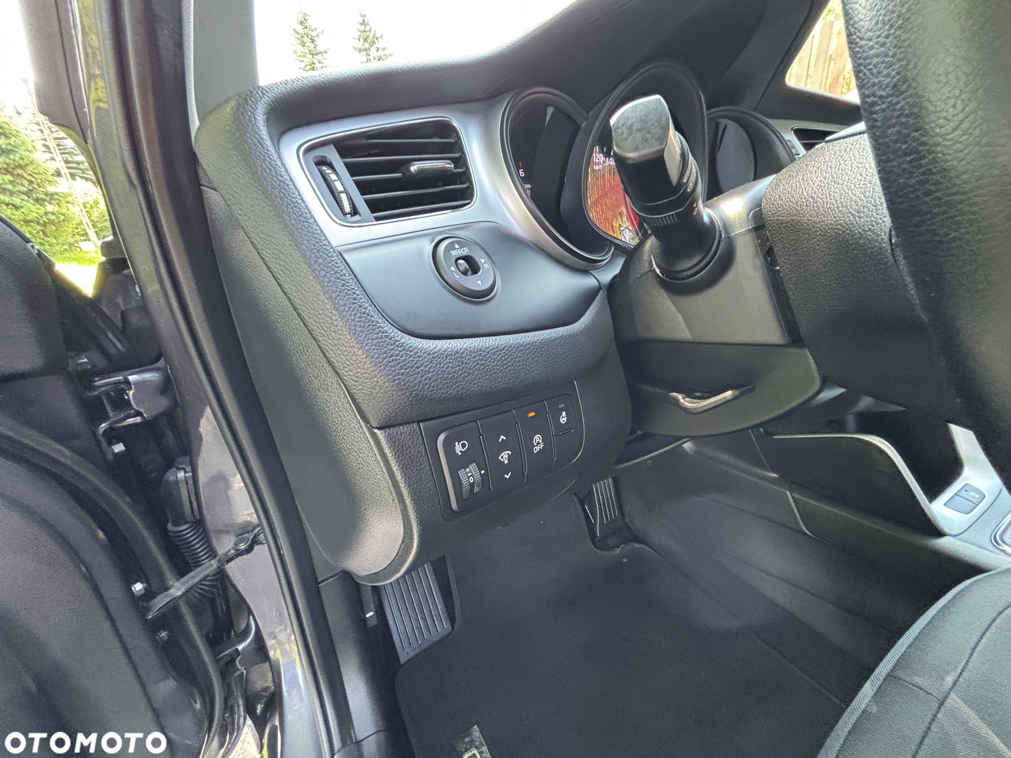 Kia Ceed 1.6 CRDi 128 Dream Team Edition - 11