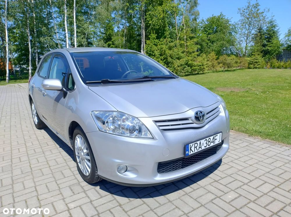 Toyota Auris - 16