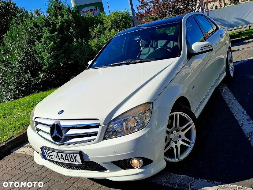 Mercedes-Benz Klasa C 180 CGI Automatik BlueEFFICIENCY Elegance - 2