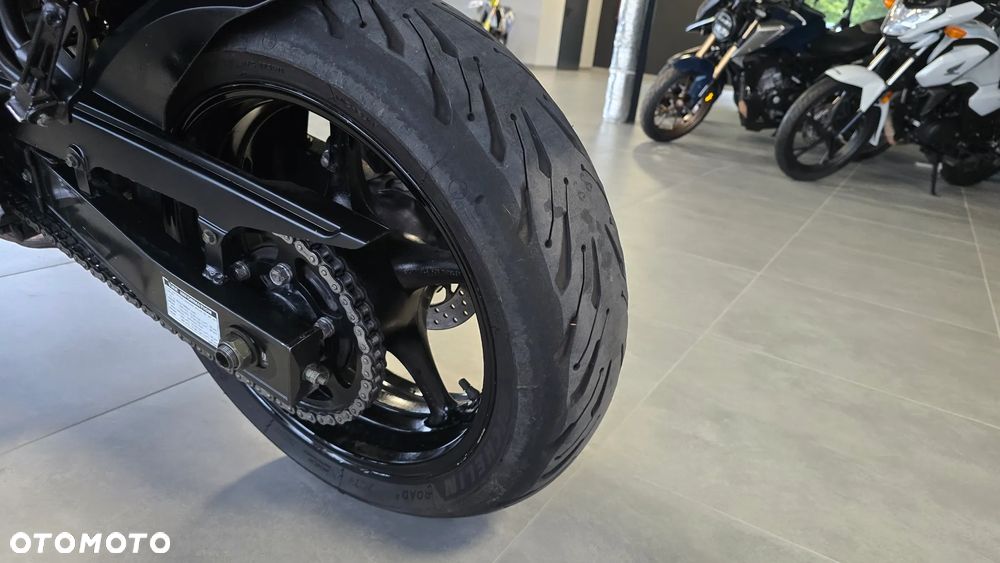 Yamaha FZ6 - 22