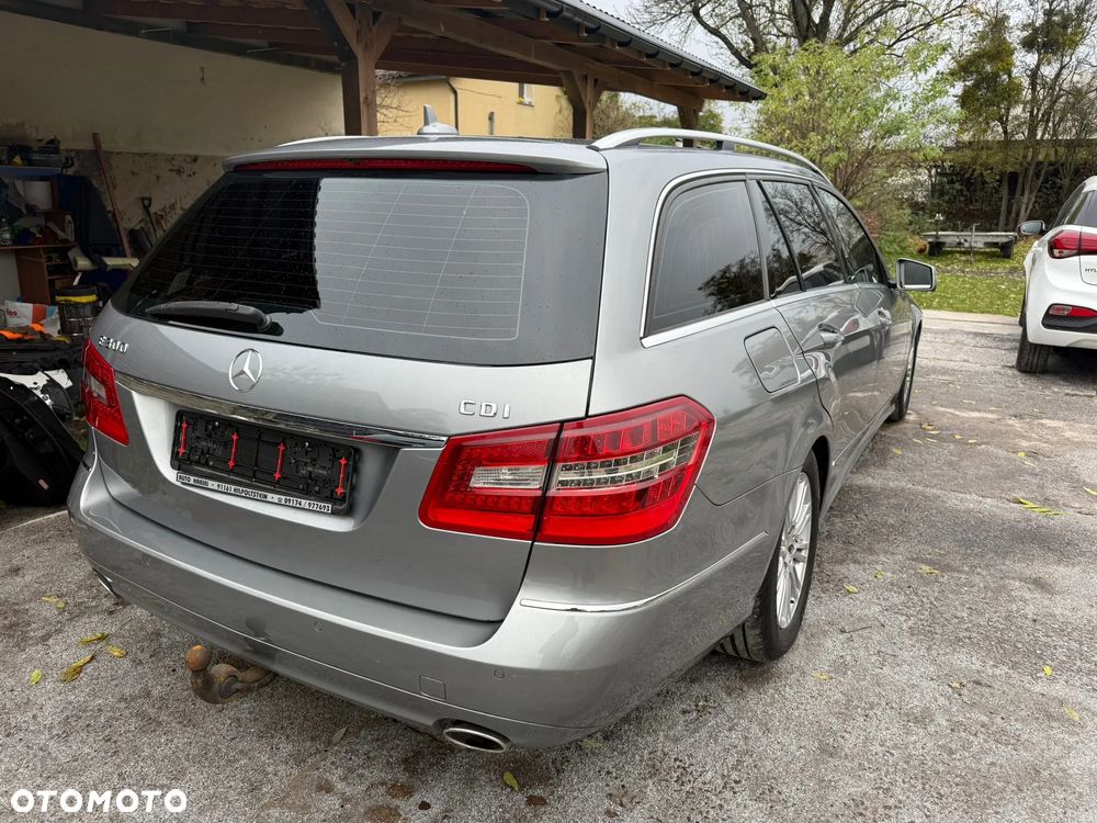 Mercedes-Benz Klasa E ver-300-bluetec-7g--tronic-elegance - 30