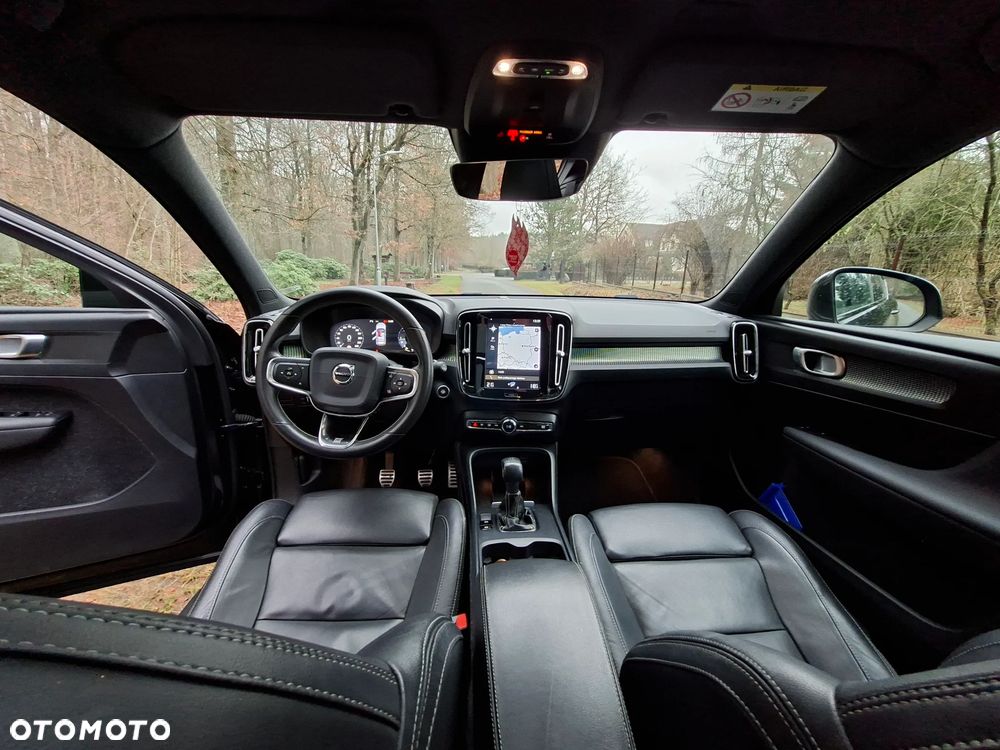 Volvo XC 40 D3 R-Design - 6