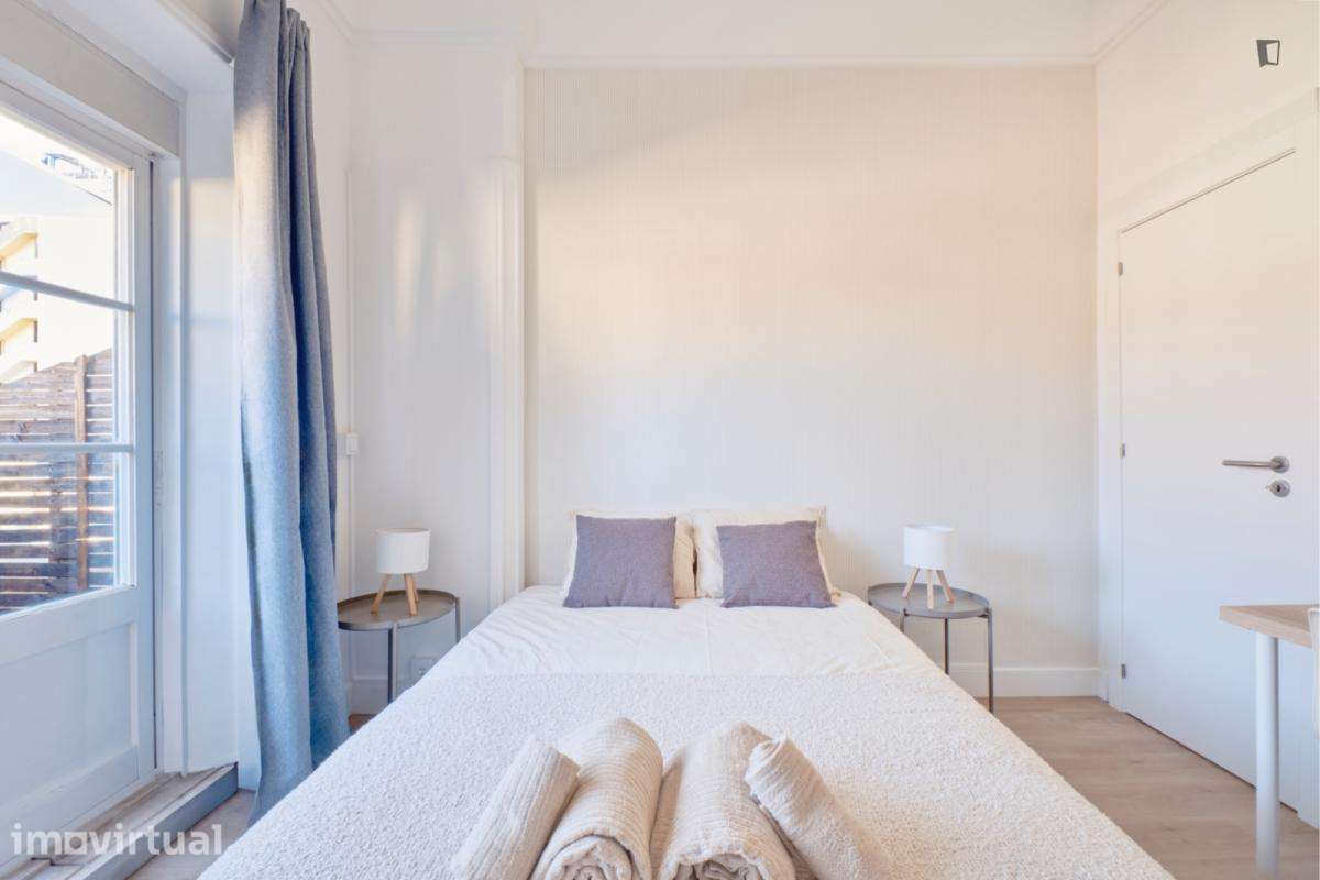 Quarto - localizado em Alameda Lisbon - Grande imagem: 3/39