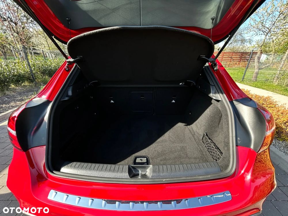 Mercedes-Benz GLA 220 4-Matic - 12