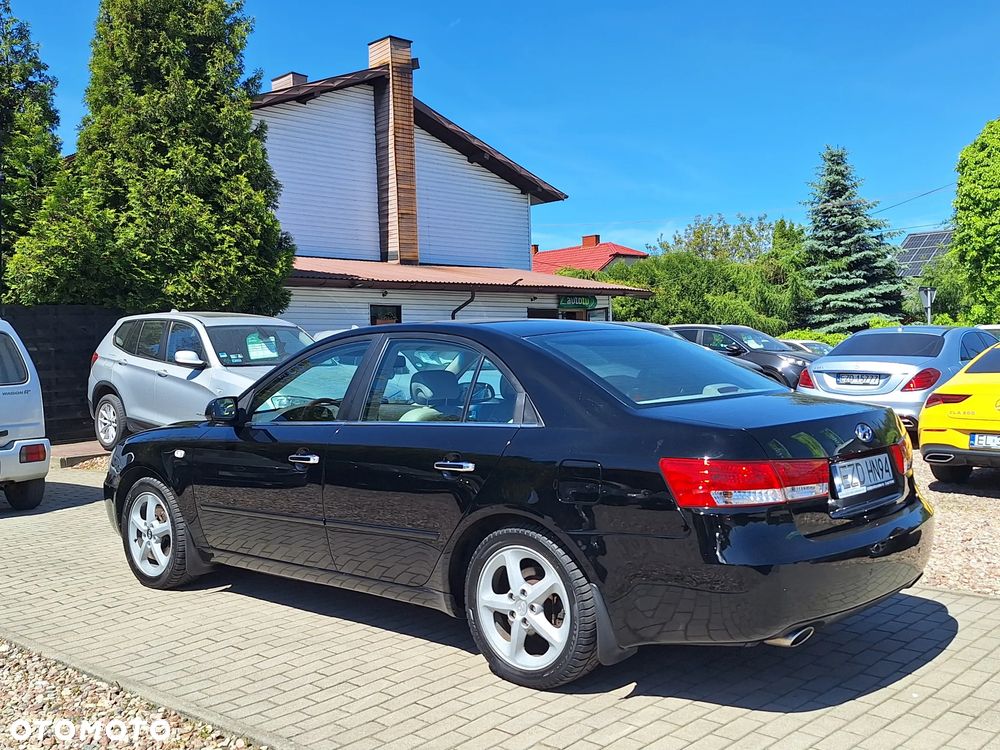 Hyundai Sonata 3.3 V6 GLS Prestige - 15