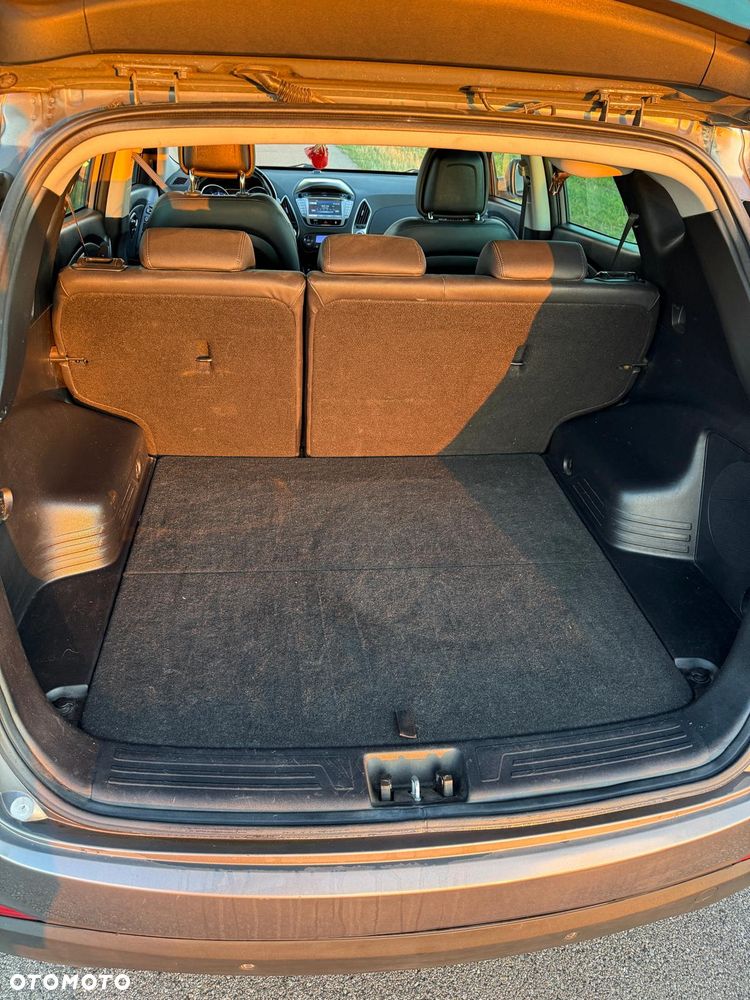 Hyundai ix35 2.0 4WD Style - 18