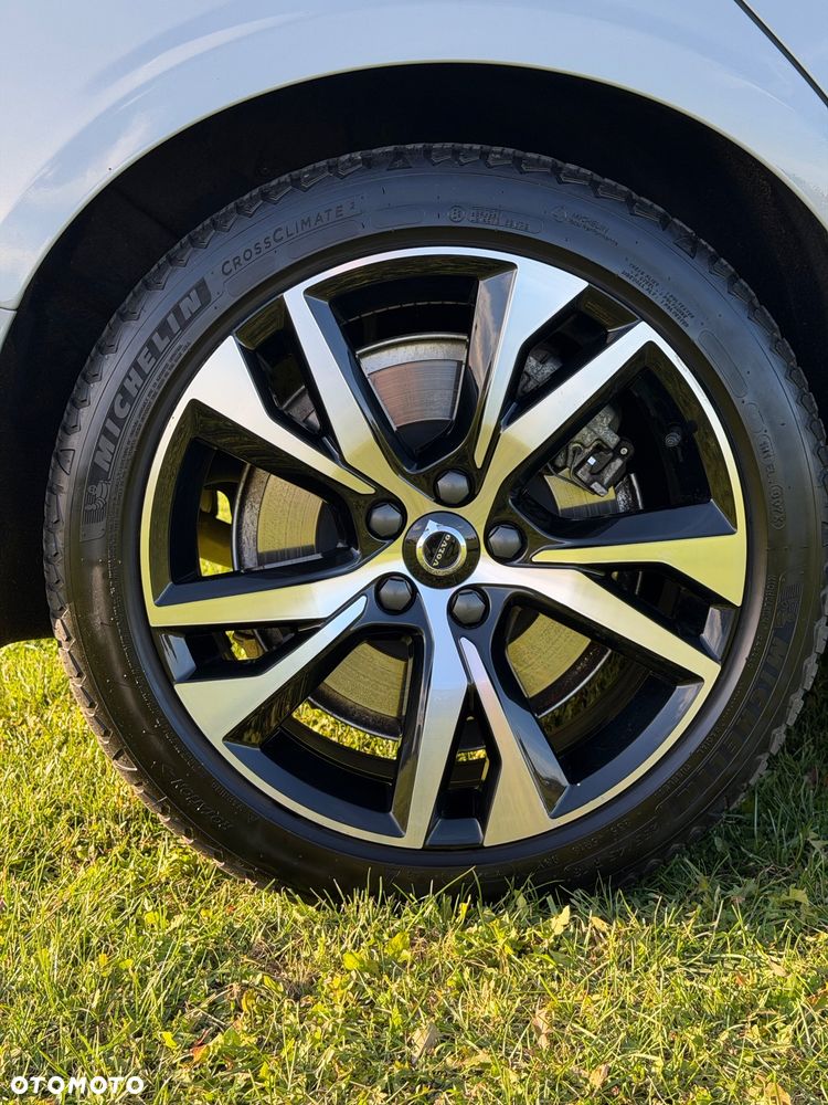 Volvo S60 B5 B Ultimate Dark - 16