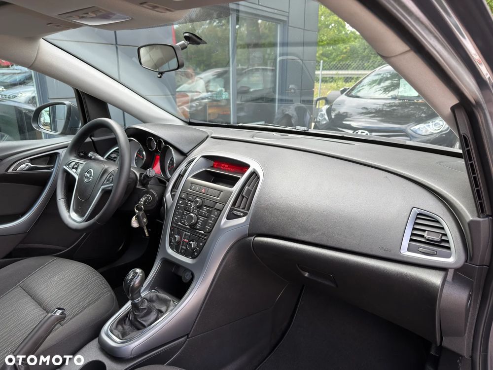 Opel Astra 1.4 Cosmo - 9