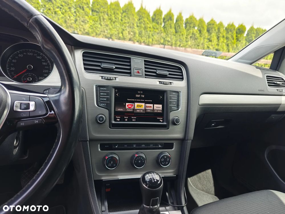 Volkswagen Golf 1.6 TDI BlueMotion Trendline - 23