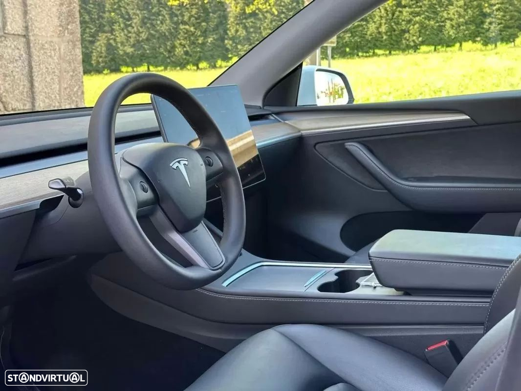 Tesla Model Y Tração Traseira - 15