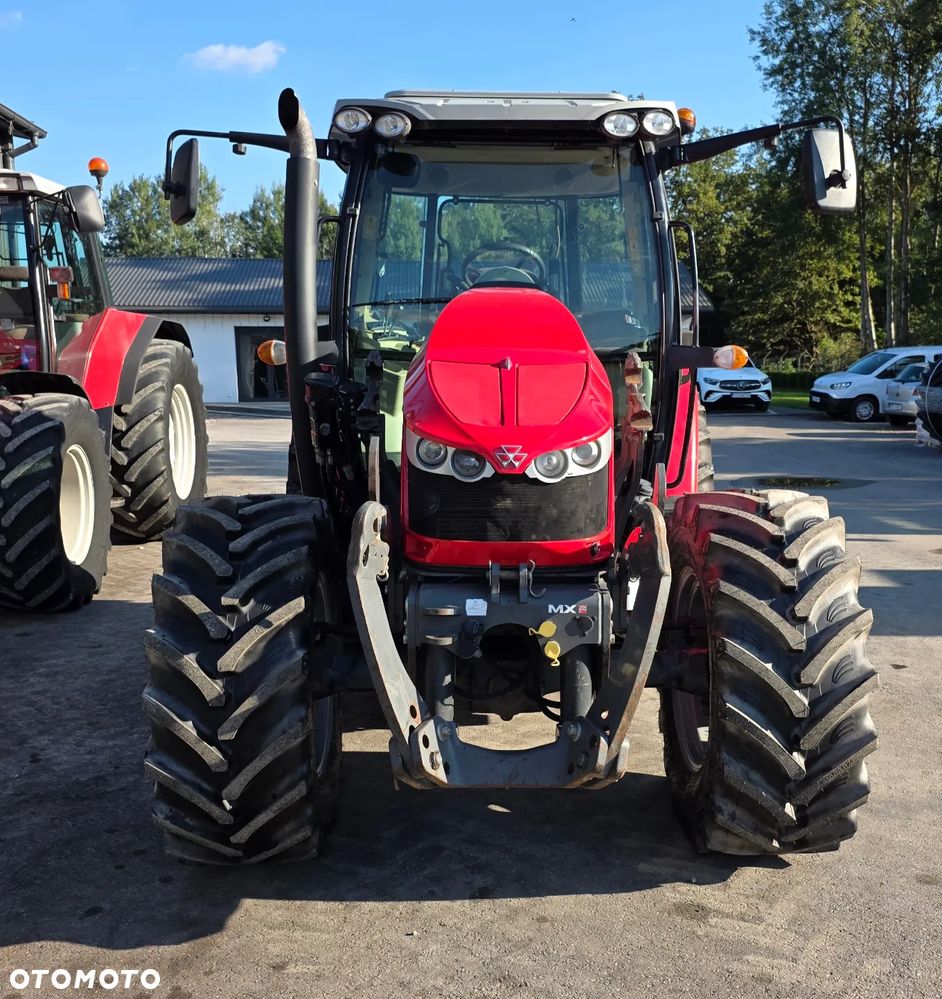 Massey Ferguson 5712 SL Dyna 4 - 3