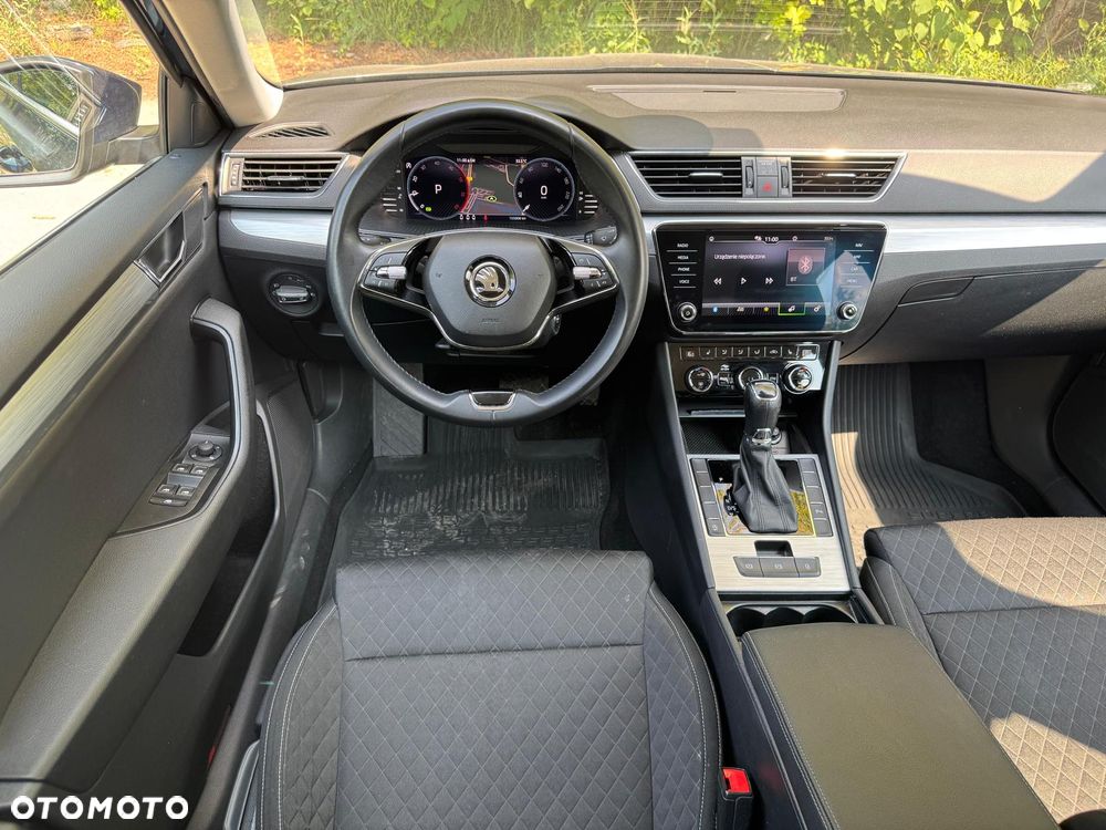 Skoda Superb 2.0 TDI SCR Ambition DSG - 16