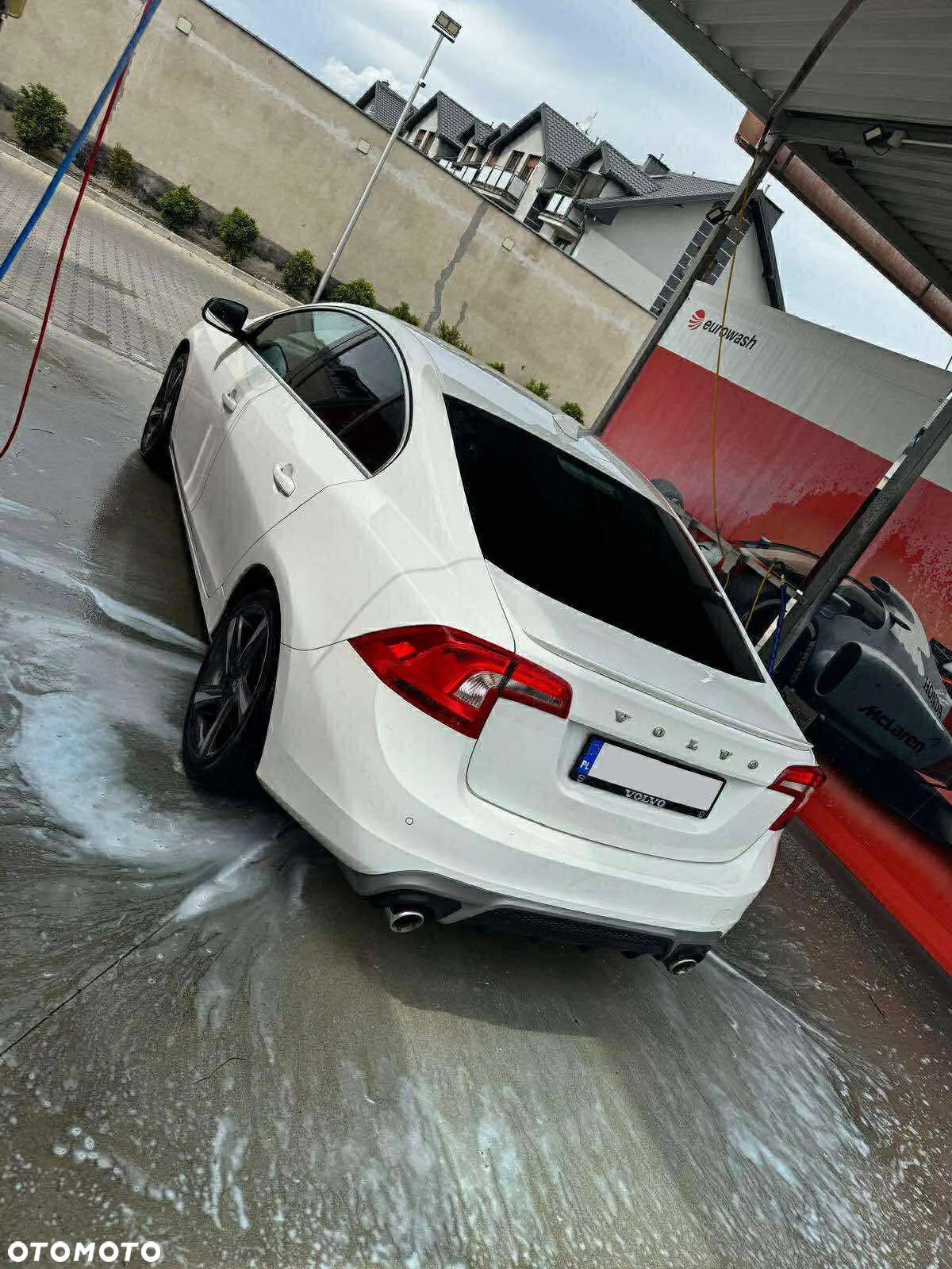 Volvo S60 D4 Drive-E Dynamic Edition (Kinetic) - 3