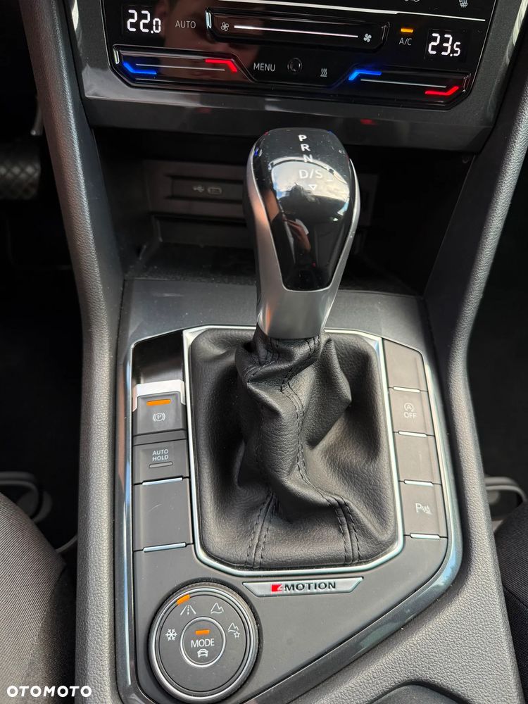Volkswagen Tiguan - 13