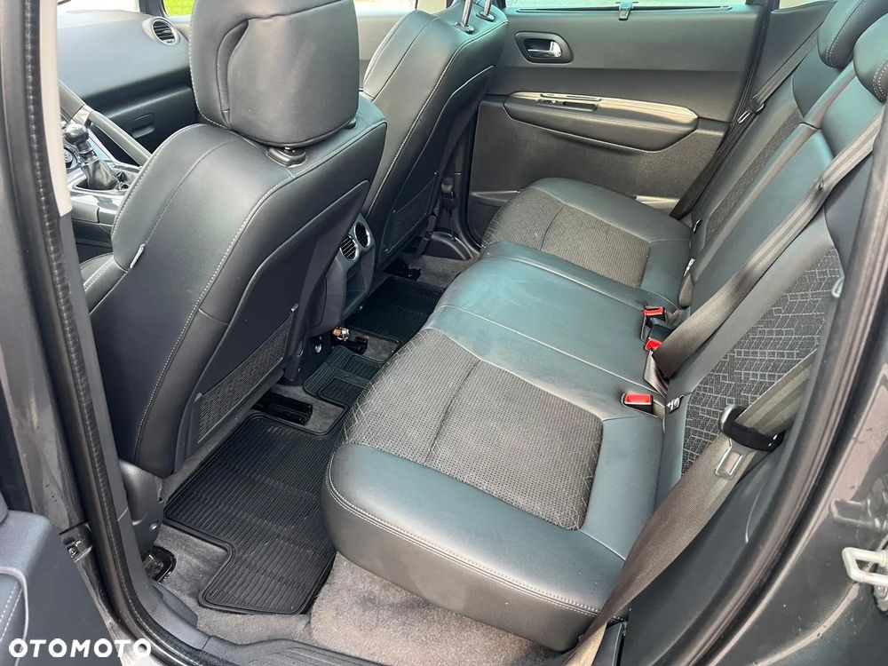 Peugeot 3008 1.6 BlueHDi Style S&S - 13