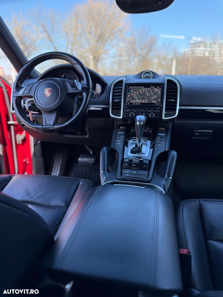 Porsche Cayenne - 12