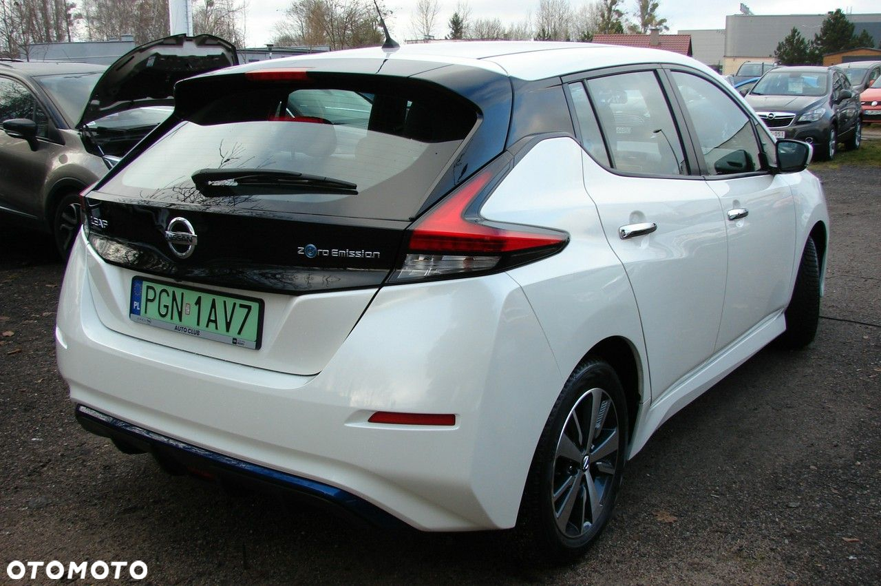 Nissan Leaf - 3
