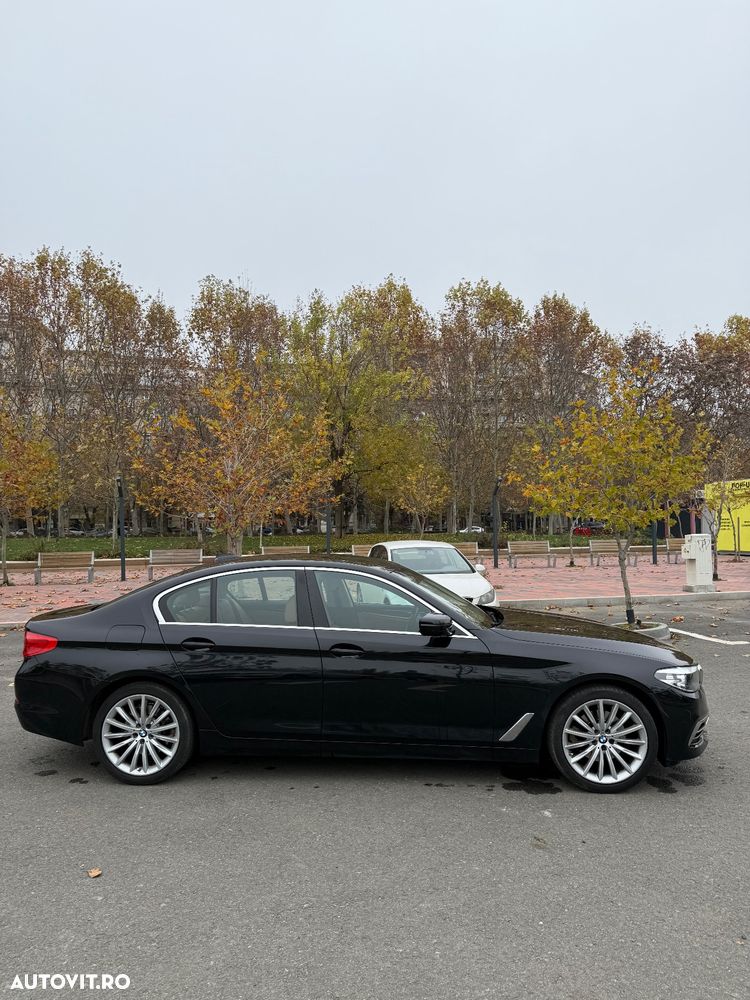 BMW Seria 5 520i AT - 11