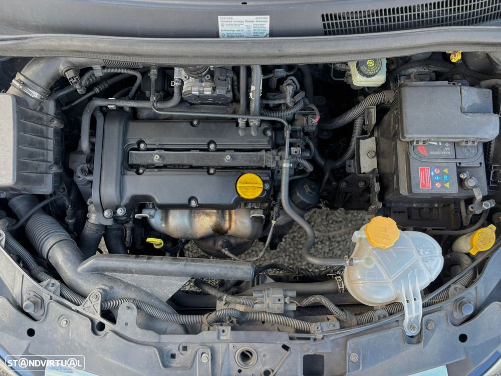 Opel Corsa 1.2 Enjoy - 10