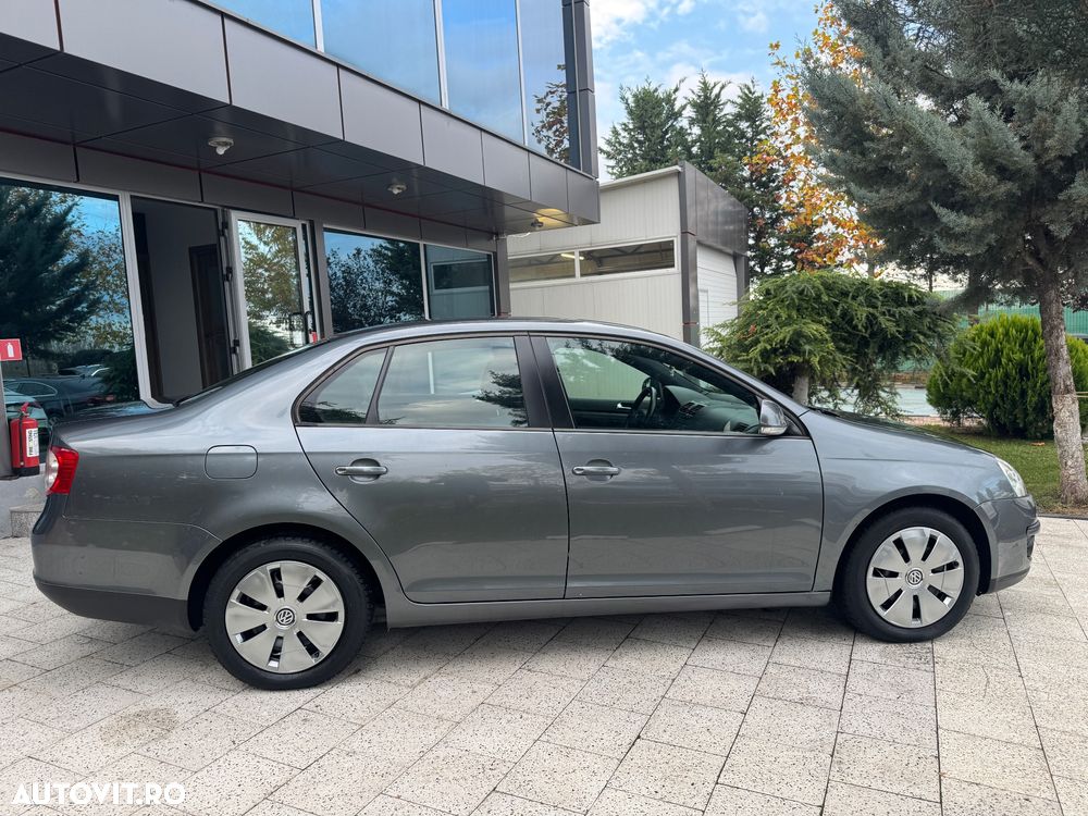 Volkswagen Jetta 1.9 TDI Comfortline - 13