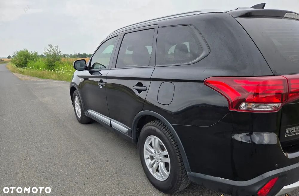 Mitsubishi Outlander - 9