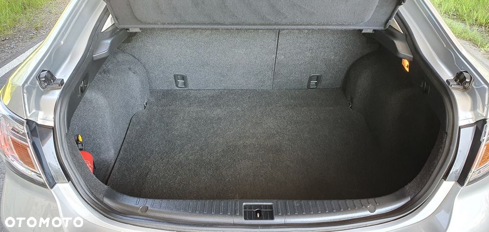 Mazda 6 2.0 Exclusive + - 17