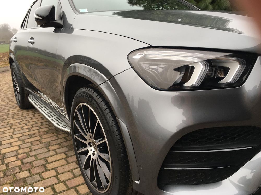 Mercedes-Benz GLE 350 e 4Matic 9G-TRONIC AMG Line - 9