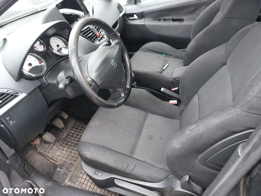 Zderzak PEUGEOT 207 1,6B 07R. maska,drzwi,lampy,klapa.... - 8