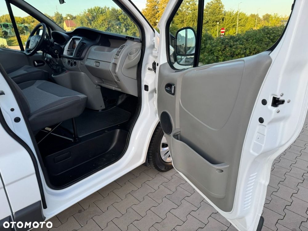 Renault Trafic - 32