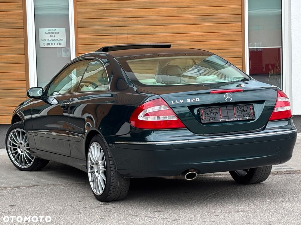 Mercedes-Benz CLK - 12