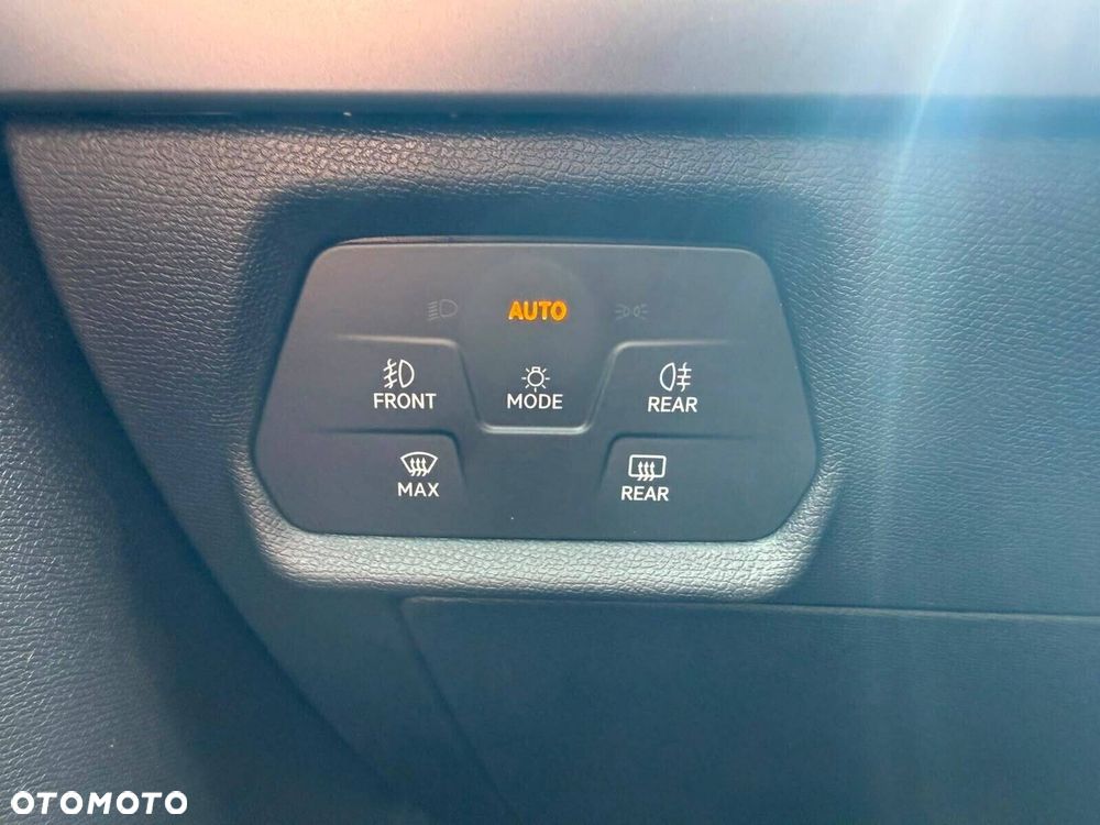 Cupra Formentor 1.5 eTSI mHEV DSG - 36