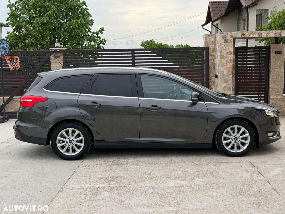 Ford Focus - 12