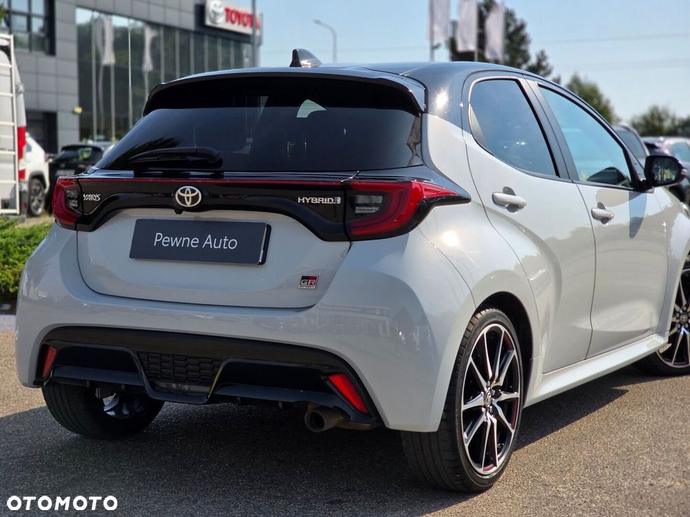 Toyota Yaris - 12