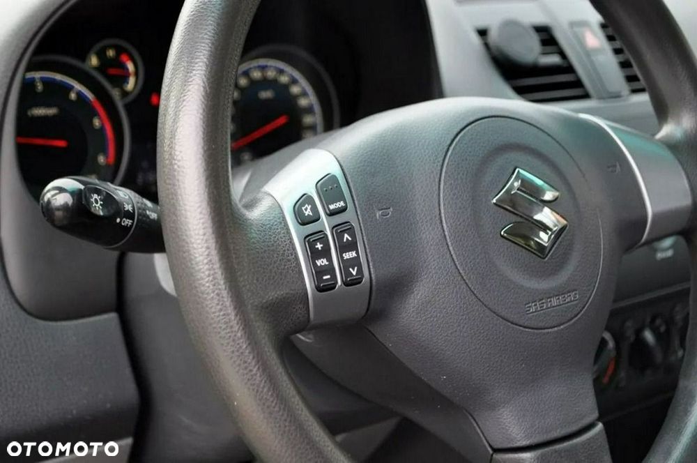 Suzuki SX4 2.0 DDiS 4x2 Style - 19