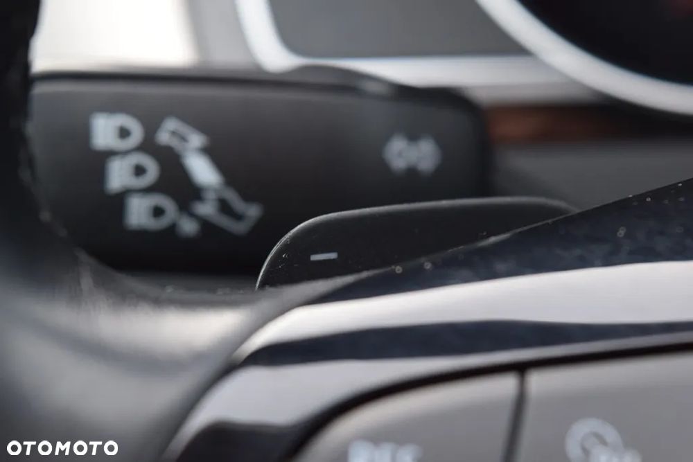 Volkswagen Passat 2.0 TDI BMT Highline DSG - 19