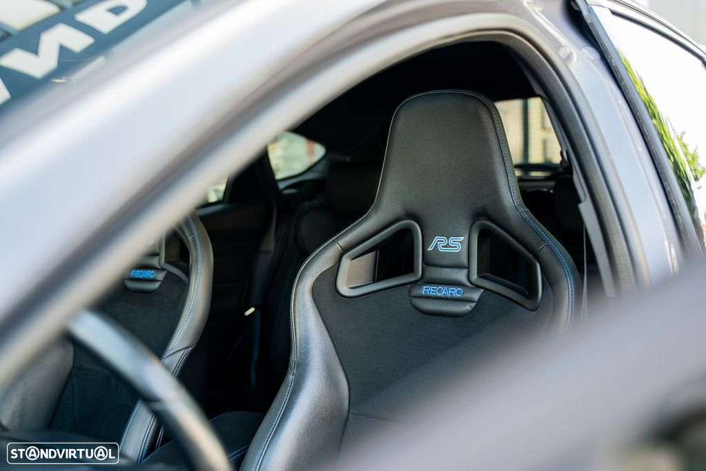 Ford Focus 2.3 EcoBoost RS Pack Performance - 35