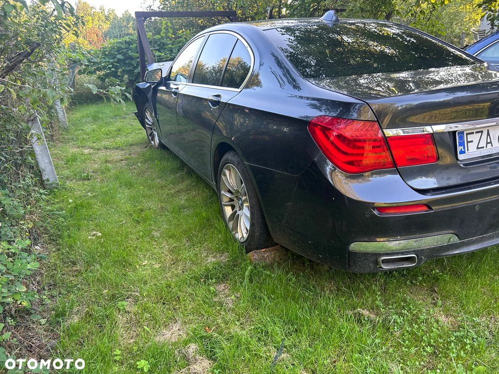 BMW Seria 7 740d - 10