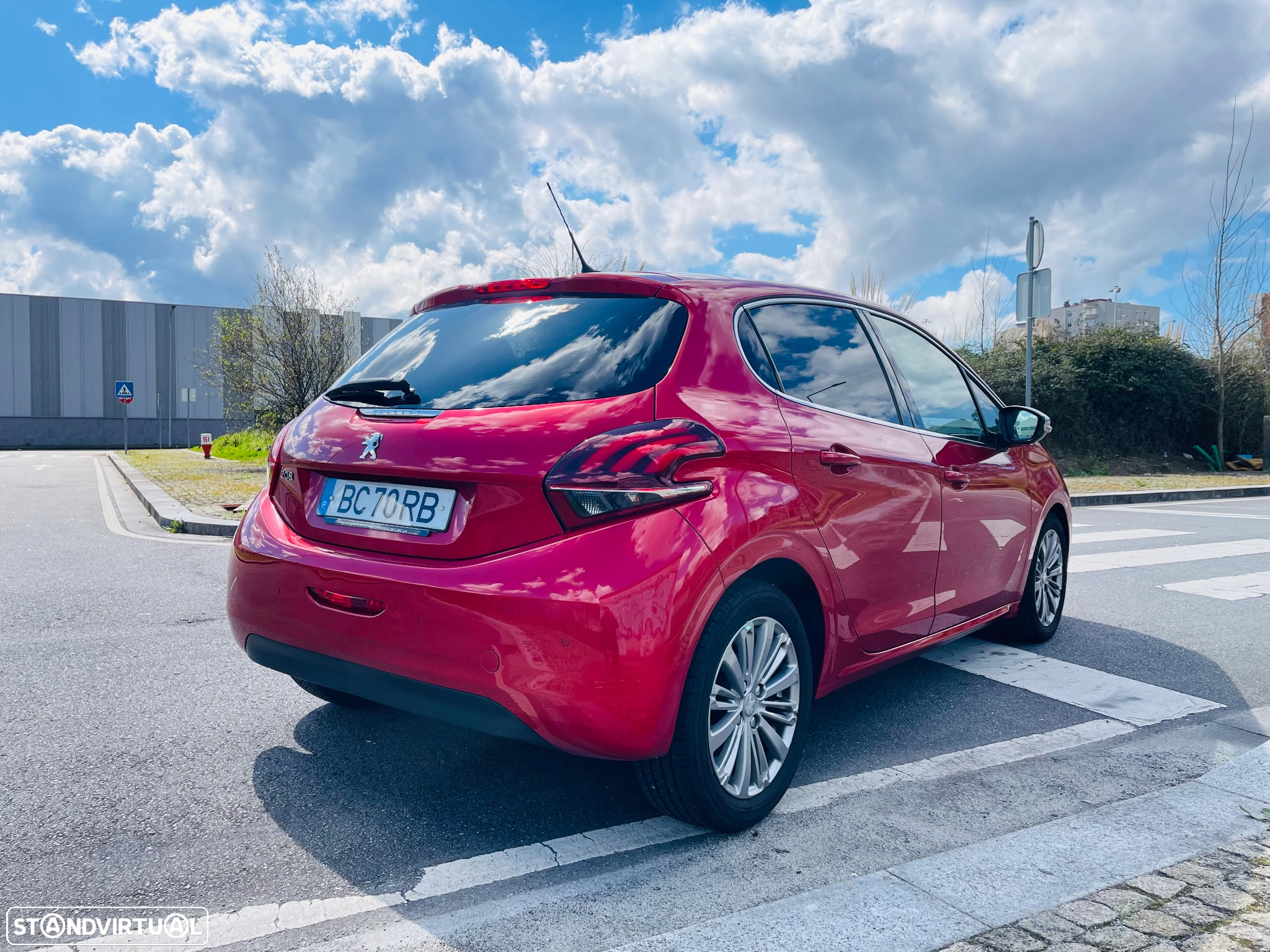 Peugeot 208 1.5 BlueHDi Allure - 4